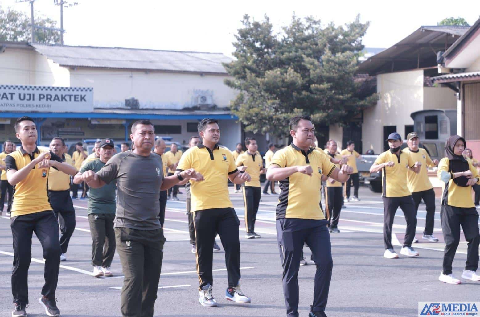 IMG 20230519 WA0093 Perkuat Sinergitas Jelang Pemilu 2024 Olah Raga Bersama TNI Polri di Kabupaten Kediri