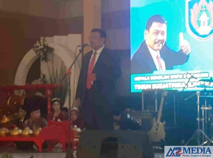 IMG 20230528 WA0020 Beri Motivasi Raih Kesuksesan bupati nganjuk dalam acara Purnawiyata Peserta Didik Kelas IX SMPN 3 diNganjuk