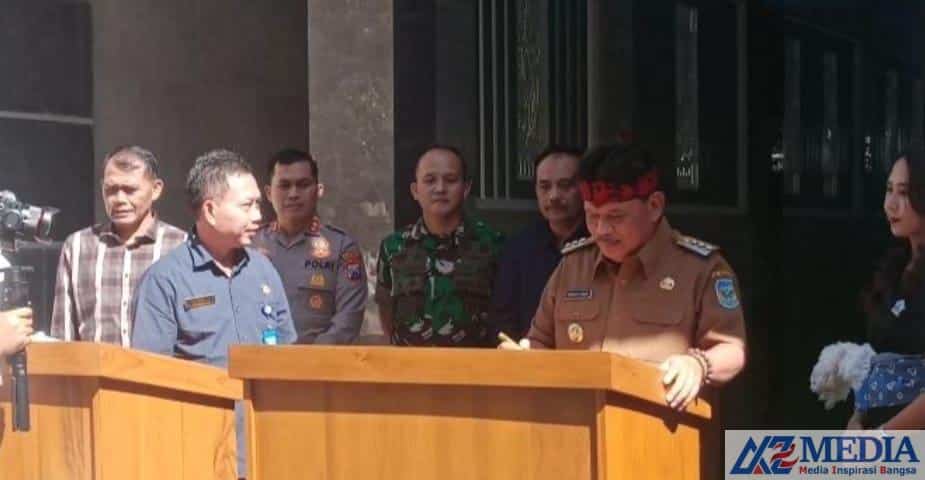 IMG 20230529 WA0069 Bupati Nganjuk Resmikan EXINDO’ 57 HALL Kauman setelah potong pita