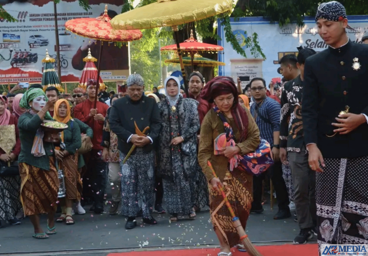 sketch 1686097708443 boyong pemerintahan nganjuk dan sedekah bumi di sambut dan di saksikan ribuan masyarakat nganjuk