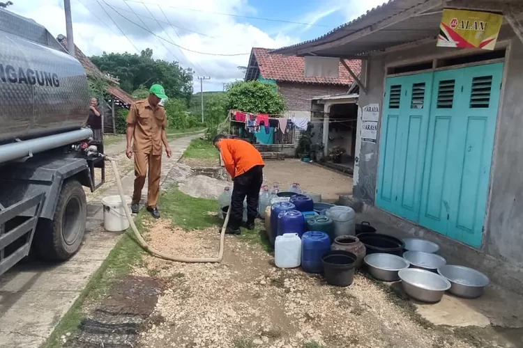 Air 3389217341 Dua Dusun di Tulungagung Sudah Dua Hari Krisis Air Bersih