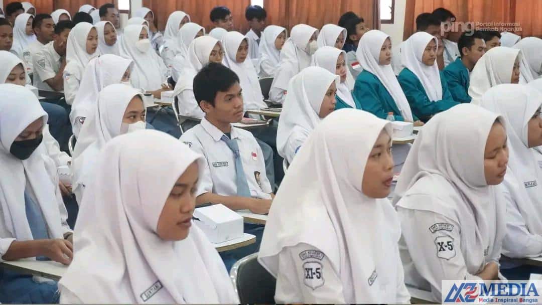 Perwakilan pelajar SMA/SMK/MA se Kabupaten Nganjuk mengikuti kegiatan Sarasehan HIV dan AIDS di BLK Nganjuk 3 FB IMG 16842185941003905 Perwakilan pelajar SMA/SMK/MA se Kabupaten Nganjuk mengikuti kegiatan Sarasehan HIV dan AIDS di BLK Nganjuk