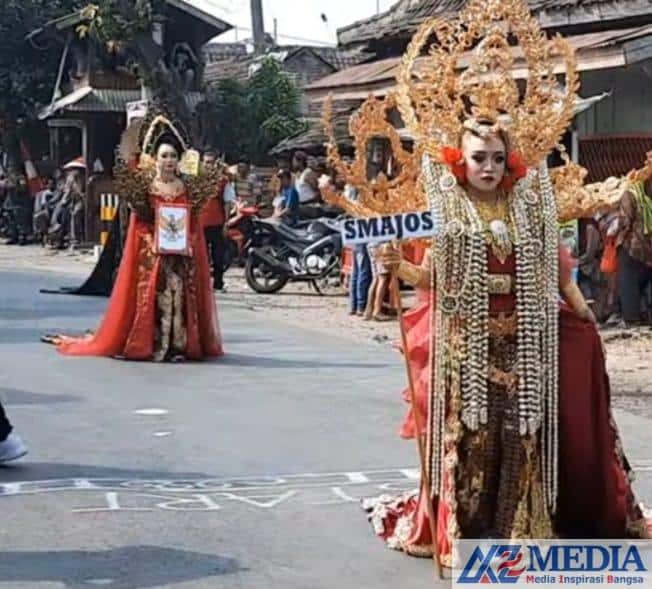 IMG 20230831 WA0020 NGANJUK AZmedia.co.id Pawai Budaya Siswa-siswi SMAN 1 Rejoso bertema "Satukan Langkah dalam Kebinekaan untuk Indonesia Maju," meriahkan jalur utama Rejoso, Nganjuk, Jawa Timur