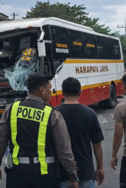 Simpang Muning Mojoroto Rawan, Kecelakaan Beruntun Bus Harapan Jaya Dorong Evaluasi Keselamatan Lalu Lintas